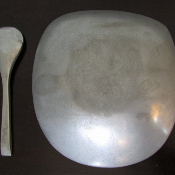 Contemporary Silver Alloy Dish with Spoon - Picture 3 of 5